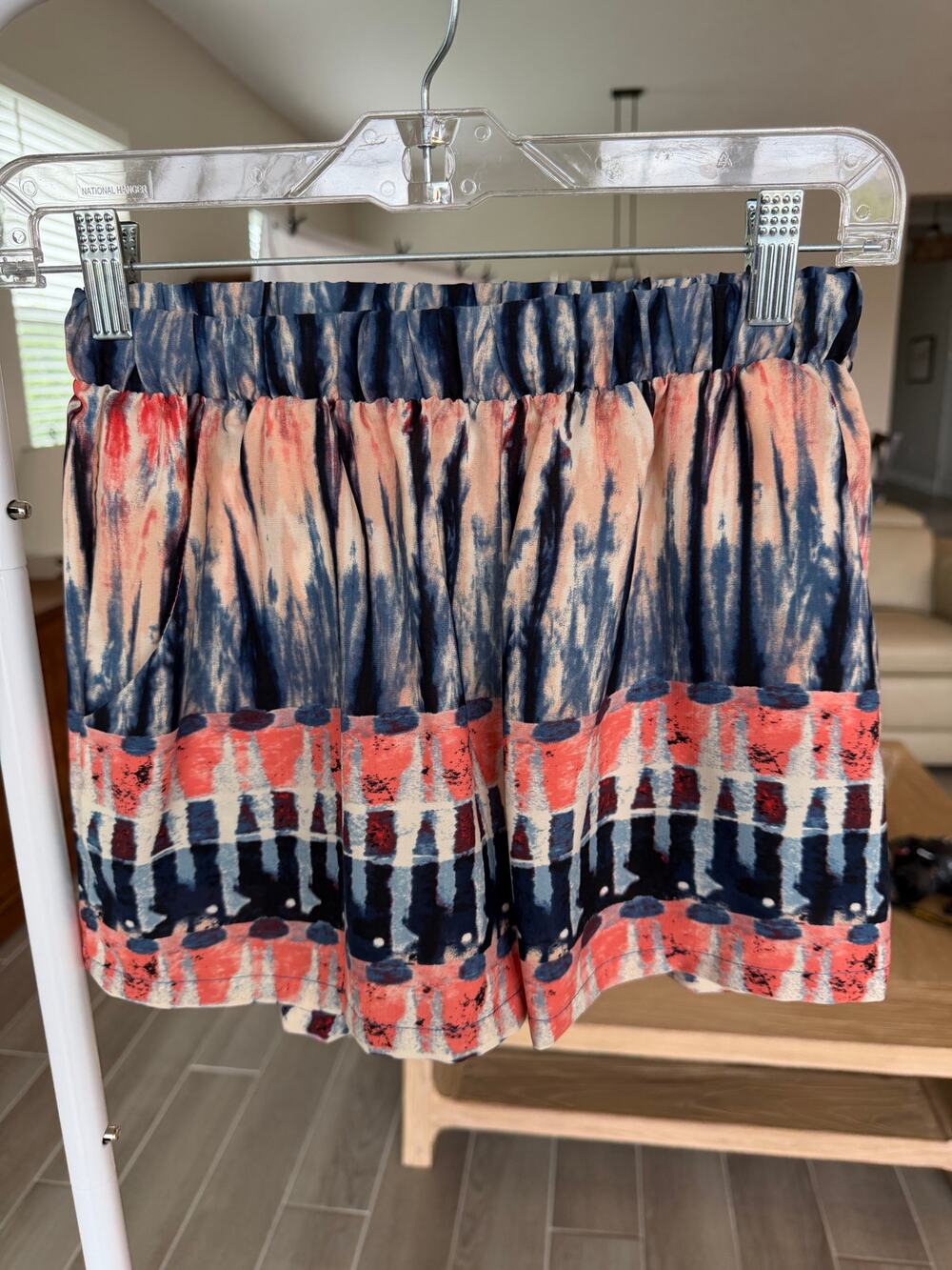Tyche Navy Coral Abstract Print Flowy Pull-On Shorts Size Small